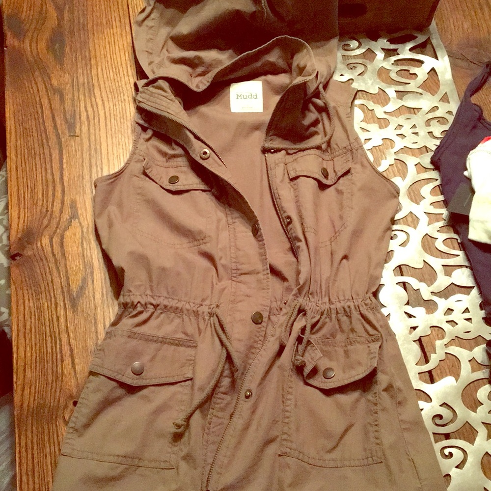 Worn twice. Olive green miss small cargo vest